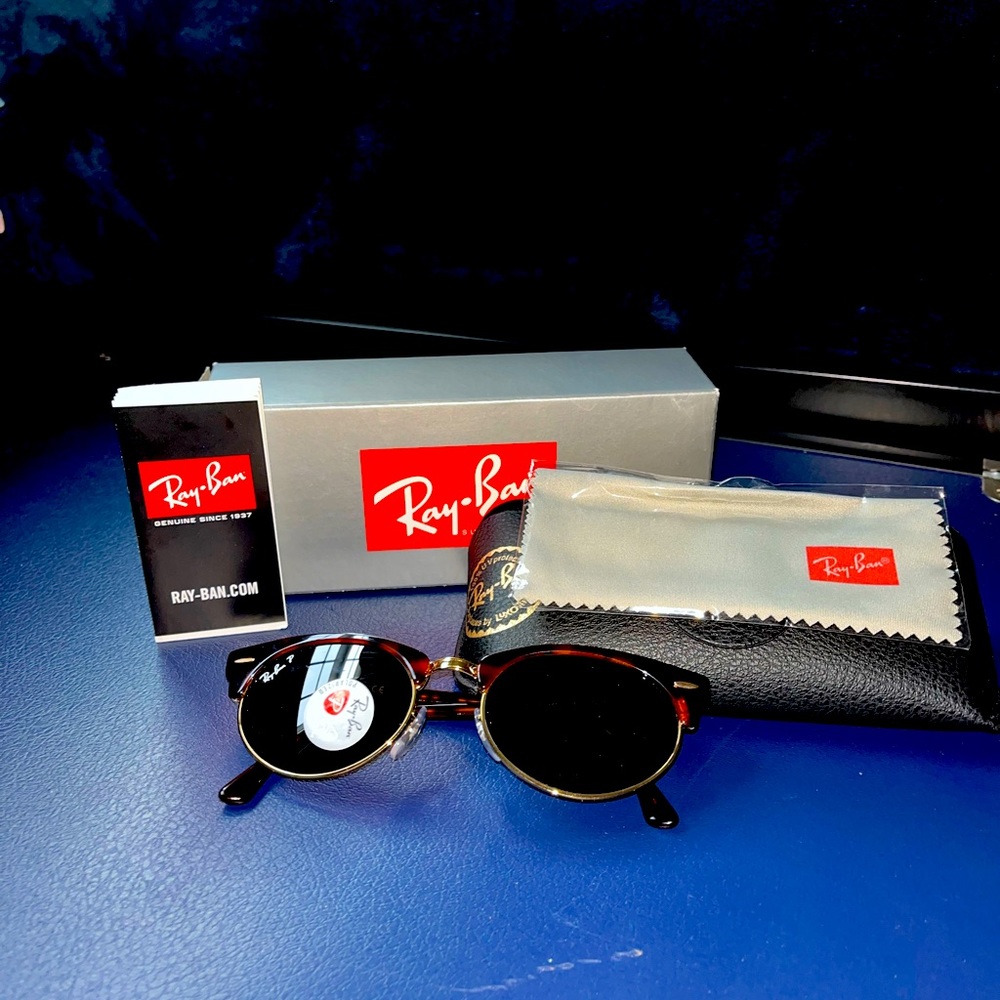 BRAND NEW Unisex ray bans